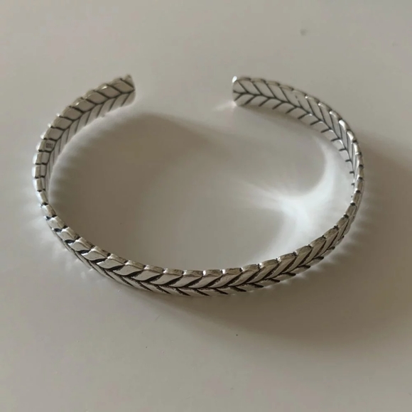 NEW 925 Silver Thick Arrow Bangle Bracelet Cuff - Picture 7 of 13